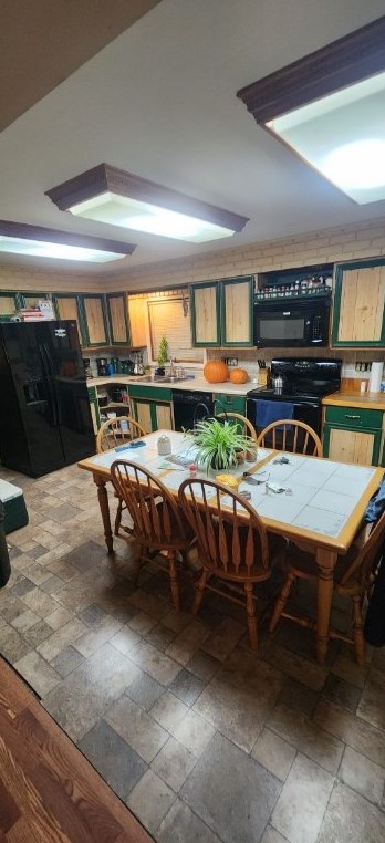 138 E Moody Ave, New Castle, PA 16101