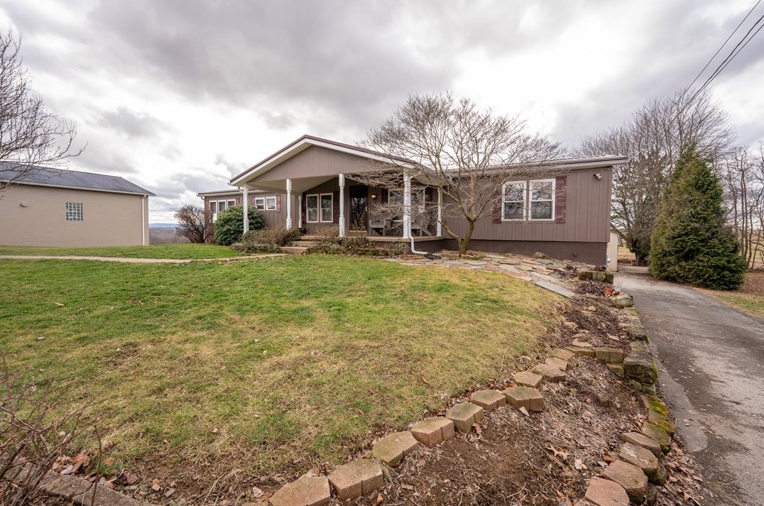 115 Roskovensky Rd, Latrobe, PA 15650-5488