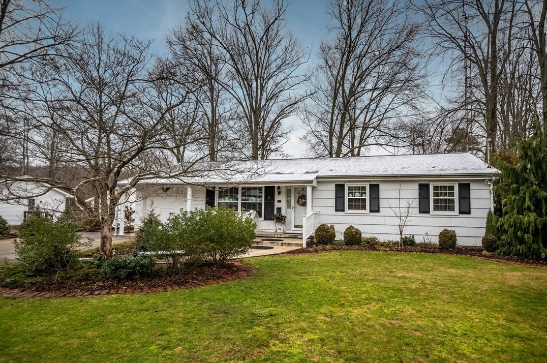 705 Knapp Ave, Hermitage, PA 16148