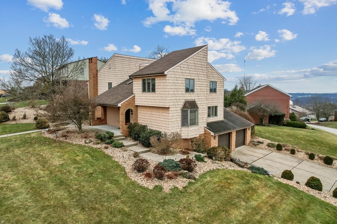130 Regal Ct, Monroeville, PA 15146-4736