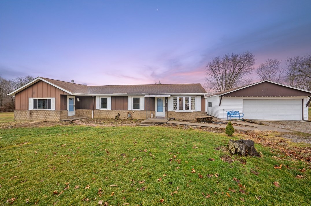 102 East Dr, Fairdale, PA 15320