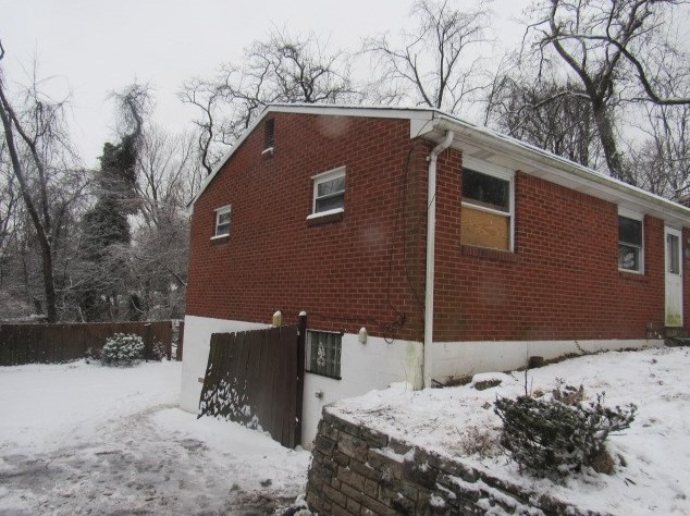 8011 Mark Dr, Verona, PA 15147