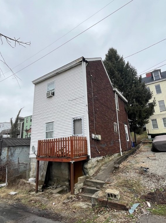 5168 Hillcrest St, Pittsburgh, PA 15224