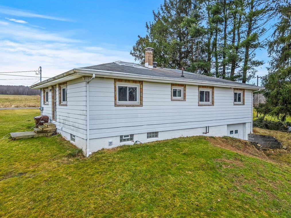 253 Mc Connell Rd, New Wilmington, PA 16142