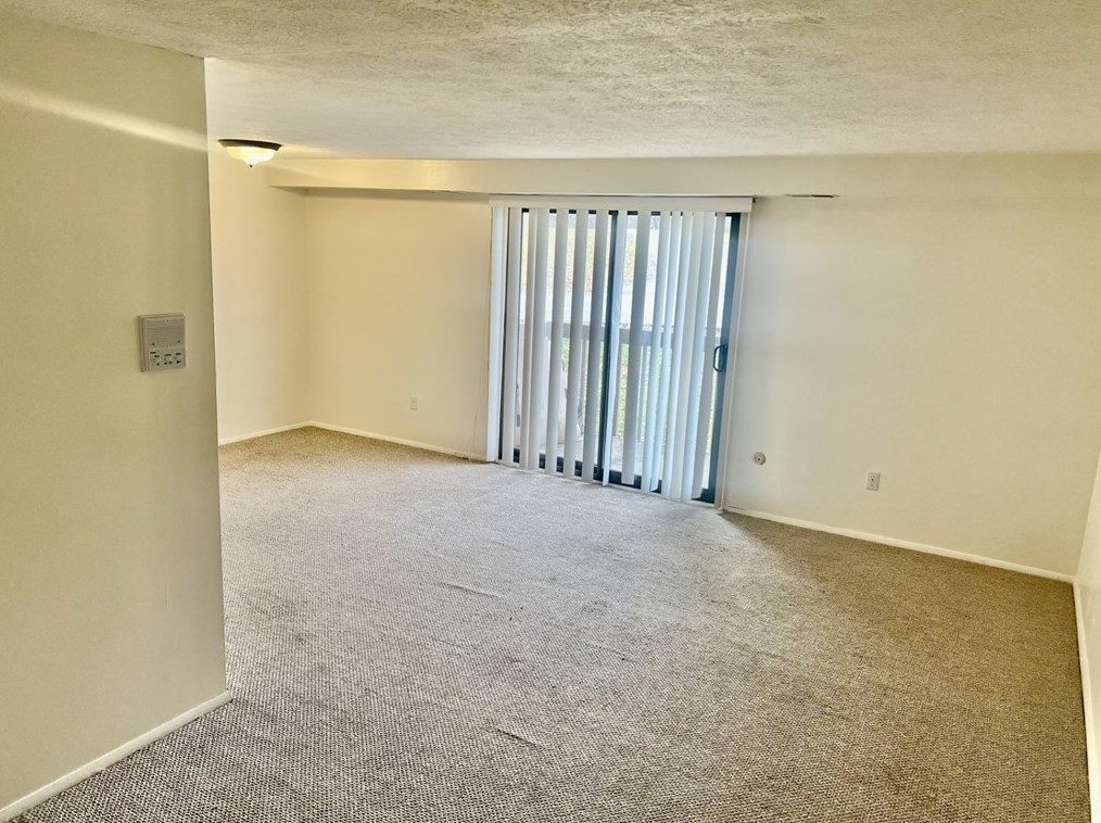2467 Brook Ledge Rd #24b South, Bridgeville, PA 15017