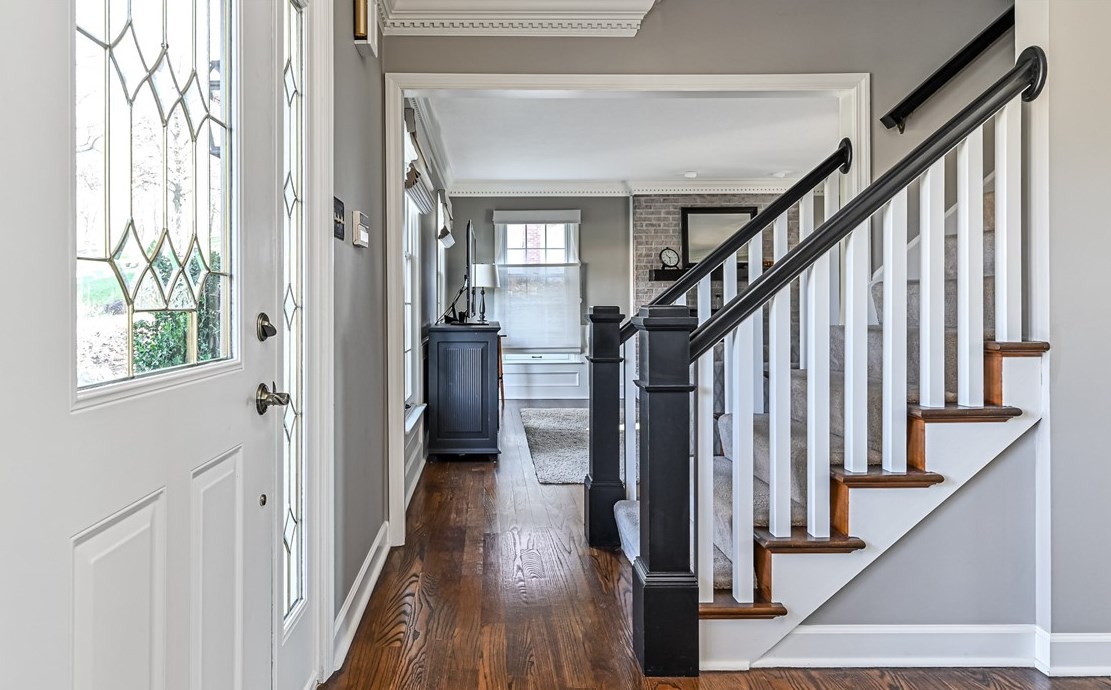 1610 Royal Oak Dr, Sewickley, PA 15143