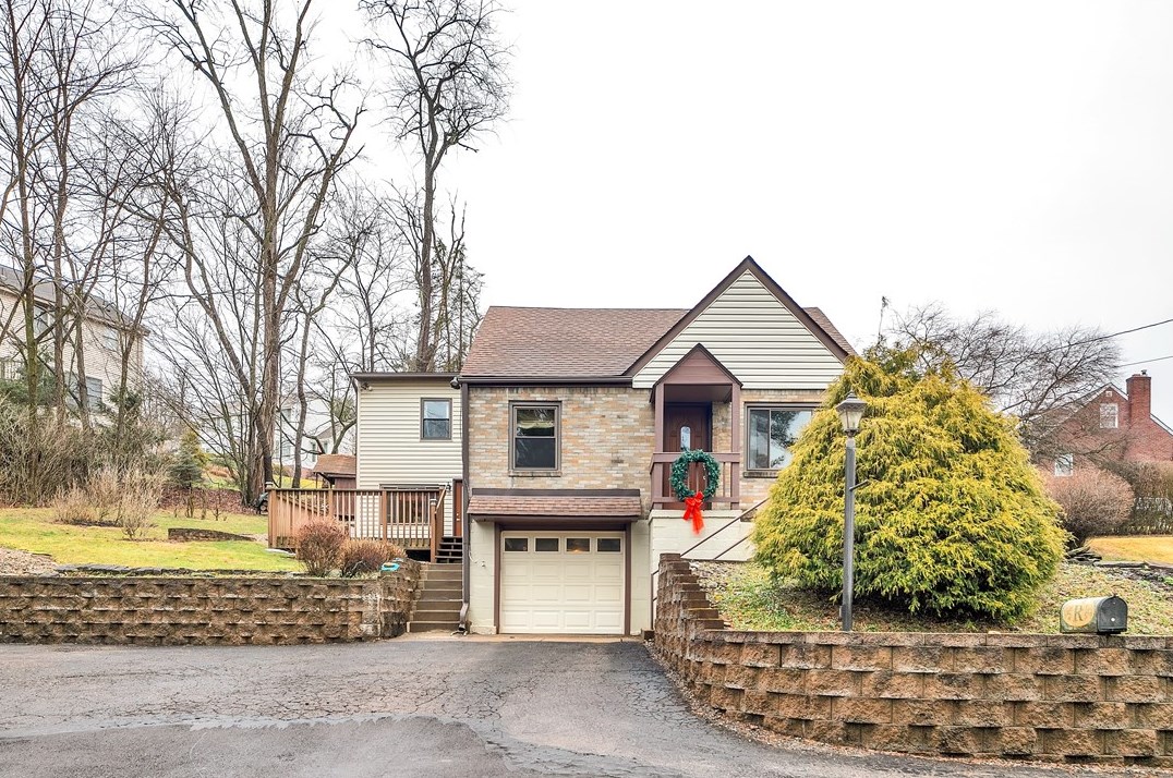 3885 Bonita Dr, Allison Park, PA 15101-3301