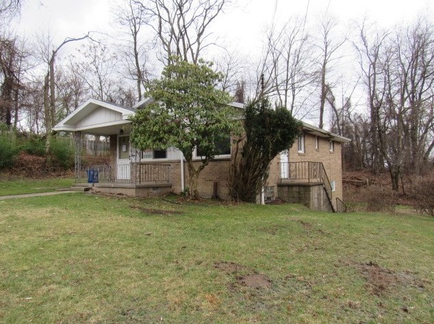 4376 Gladstone St, Pittsburgh, PA 15207