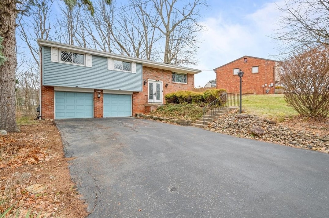 3009 Vermeer Dr, Allison Park, PA 15101