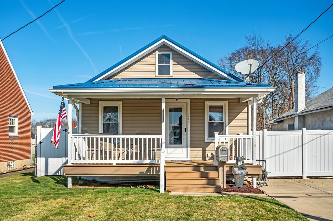 1337 Strawn Ave, New Kensington, PA 15068