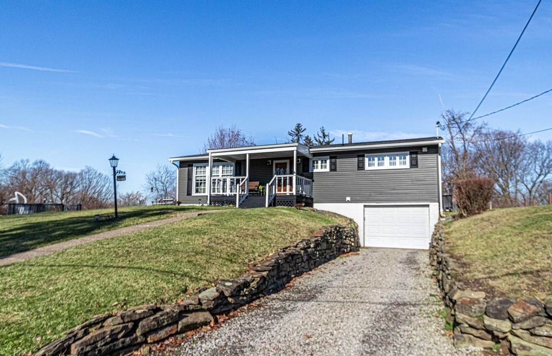 1746 Rose St, New Kensington, PA 15068