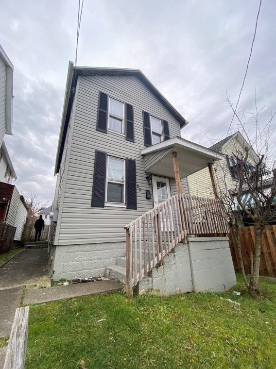 88 Millview St, Oliphant Furnace, PA 15401-2925