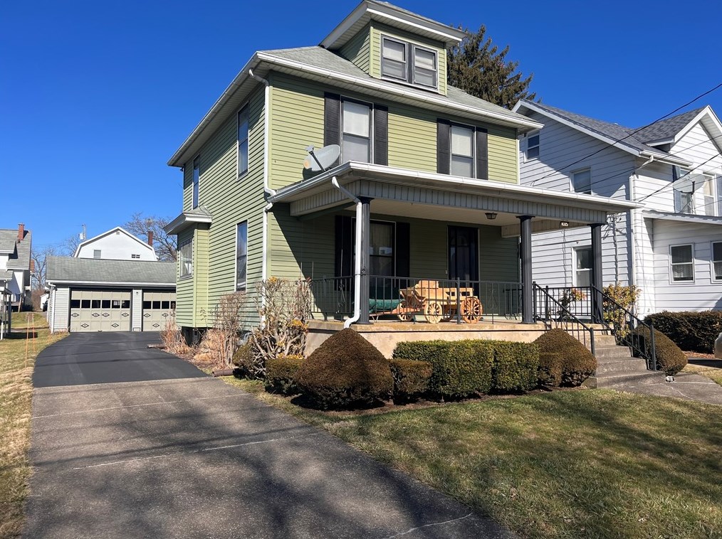 1035 Beckford St, New Castle, PA 16101