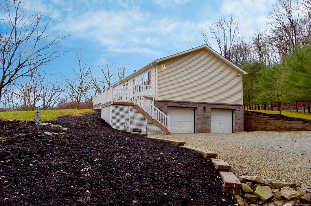 201 Challenge Ln, Cheswick, PA 15024-2418
