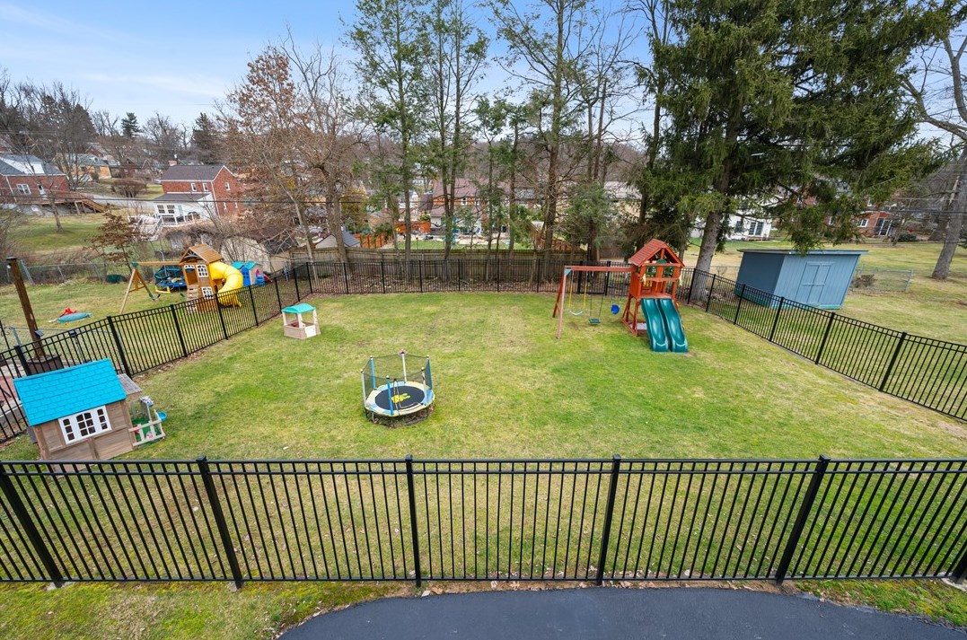 2814 Hamilton Ave, Glenshaw, PA 15116-1547