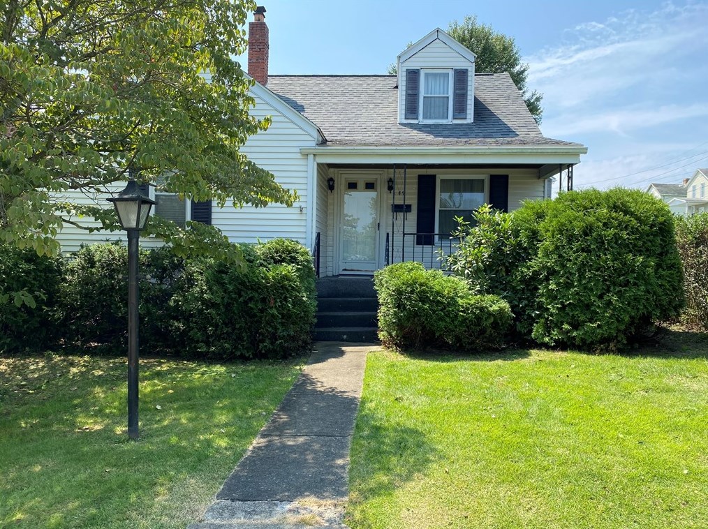 49 Easy St, Oliphant Furnace, PA 15401