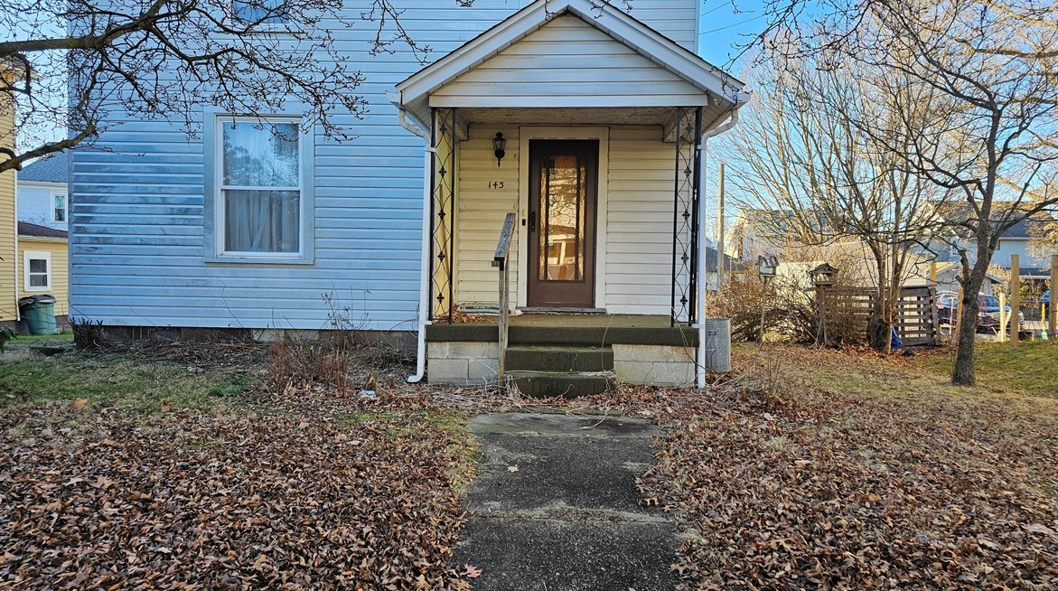 143 State St, Grove City, PA 16127