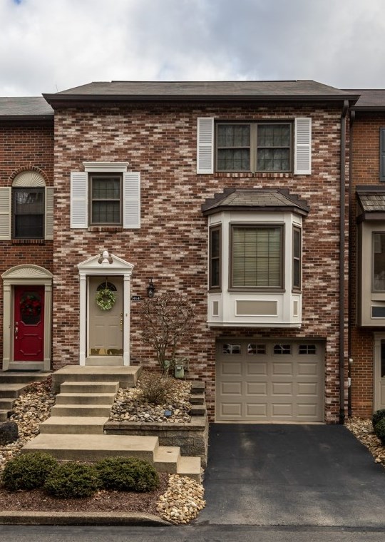 464 Cannongate Dr, Monroeville, PA 15146-1808