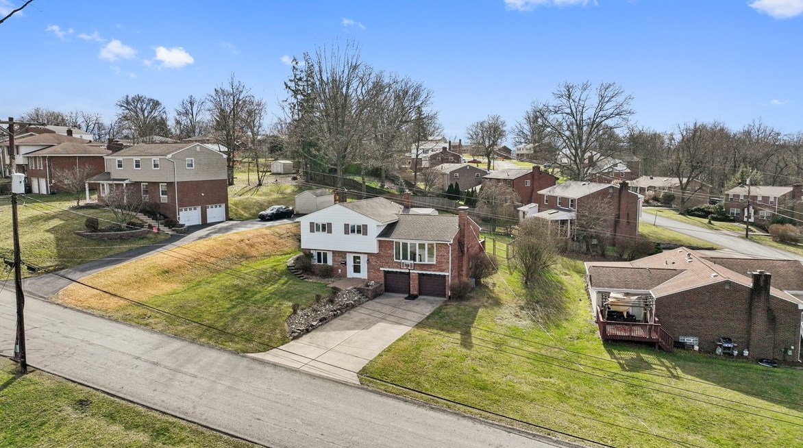 1334 Foxwood Dr, Monroeville, PA 15146-4437