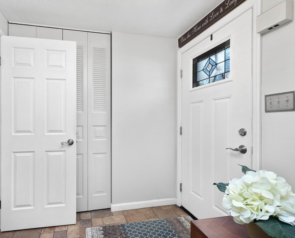 3132 Laurel Ridge Cir South, Bridgeville, PA 15017