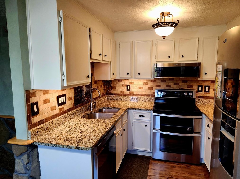 804 Wheatland Cir South, Bridgeville, PA 15017