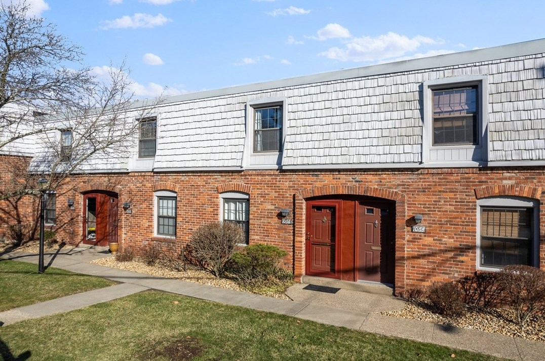 1066 Pennsbury Blvd, Pittsburgh, PA 15205