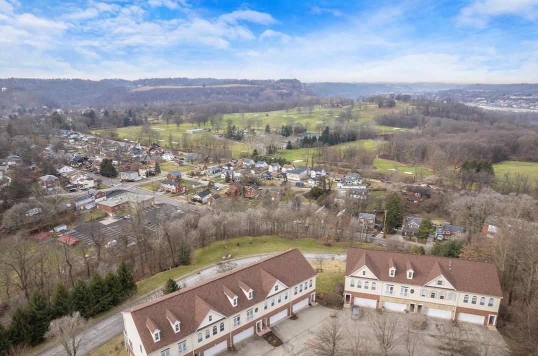 2004 Pelone Dr, Verona, PA 15147