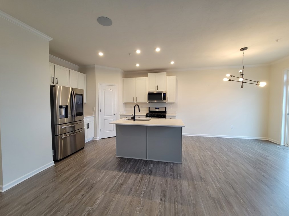 2184 Shawnee Dr, Washington PA  15301-5020 exterior