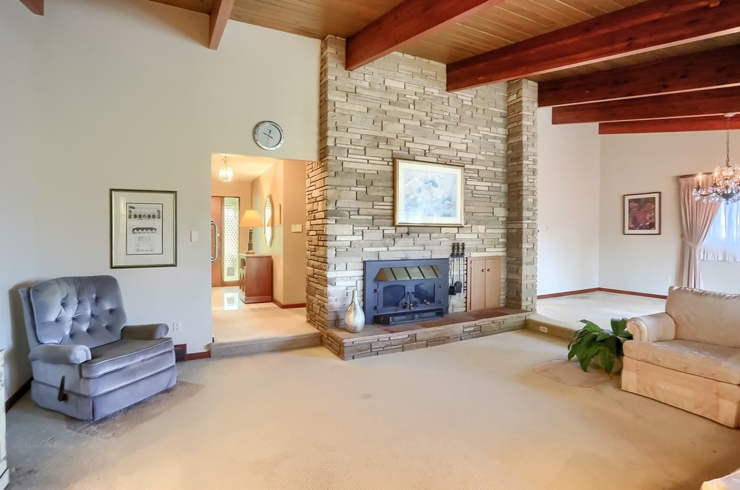 110 Hemlock Ln, Monroeville PA  15146-2313 exterior