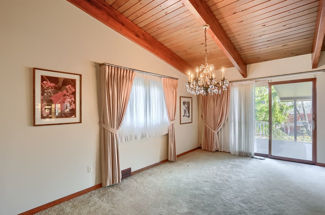 110 Hemlock Ln, Monroeville PA  15146-2313 exterior