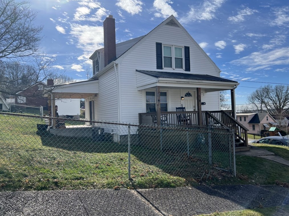 36 Brown St, Oliphant Furnace, PA 15401-4654