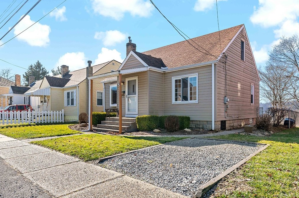 2521 Grandview Ave, Ambridge, PA 15003