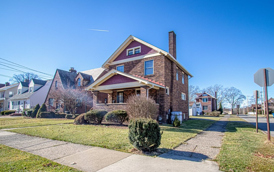 219 Foch St, Ellwood City, PA 16117
