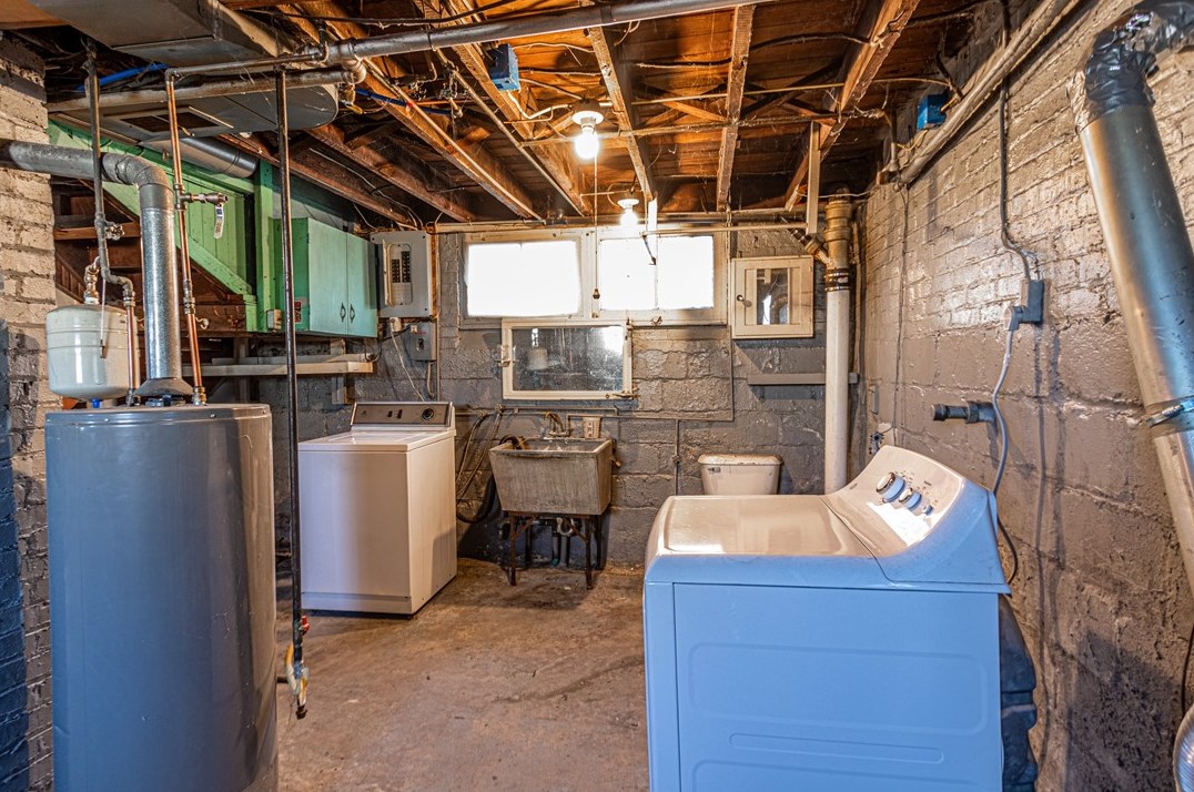 219 Foch St, Ellwood City PA  16117-3816 exterior