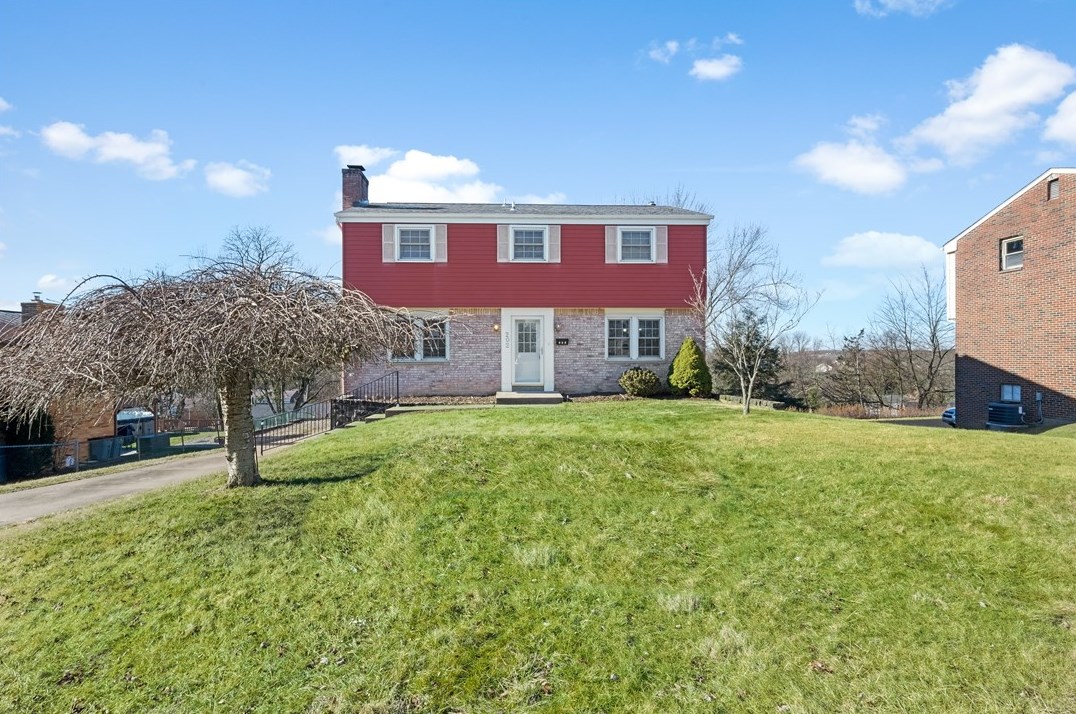 202 Greenvale Dr, Monroeville, PA 15146