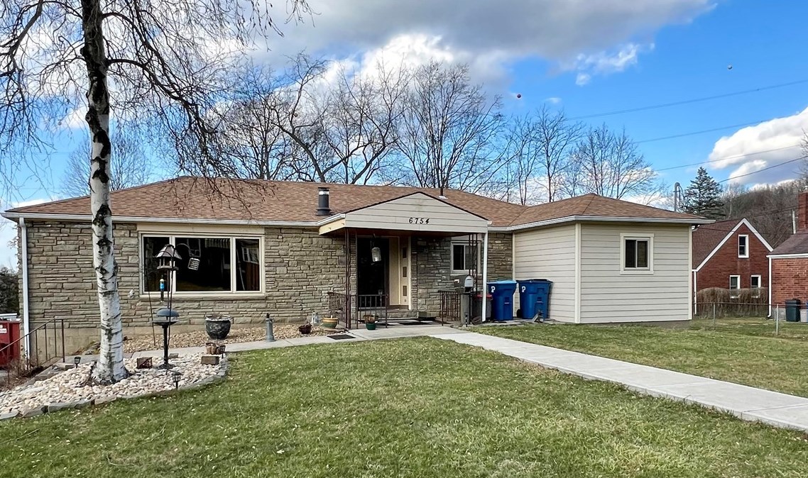 6754 Quincy Dr, Verona, PA 15147
