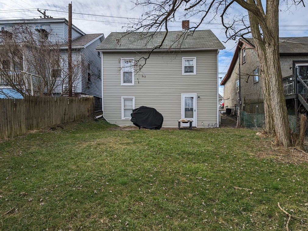 520 Hayes Ave, Washington PA  15301-5424 exterior