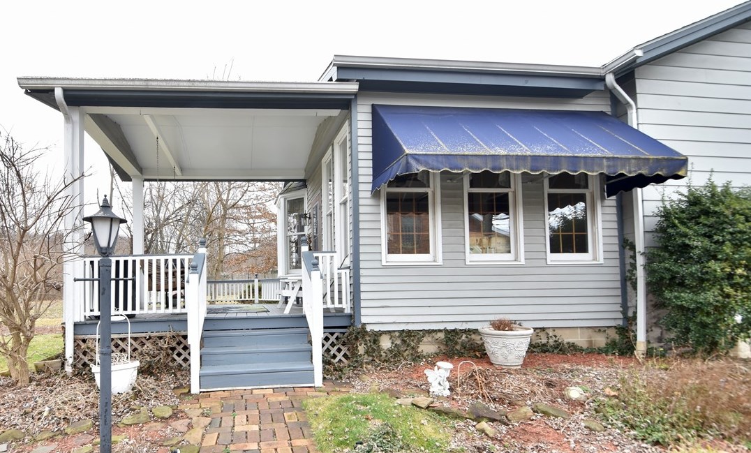 501 Rotteck St, Baden, PA 15005-1519