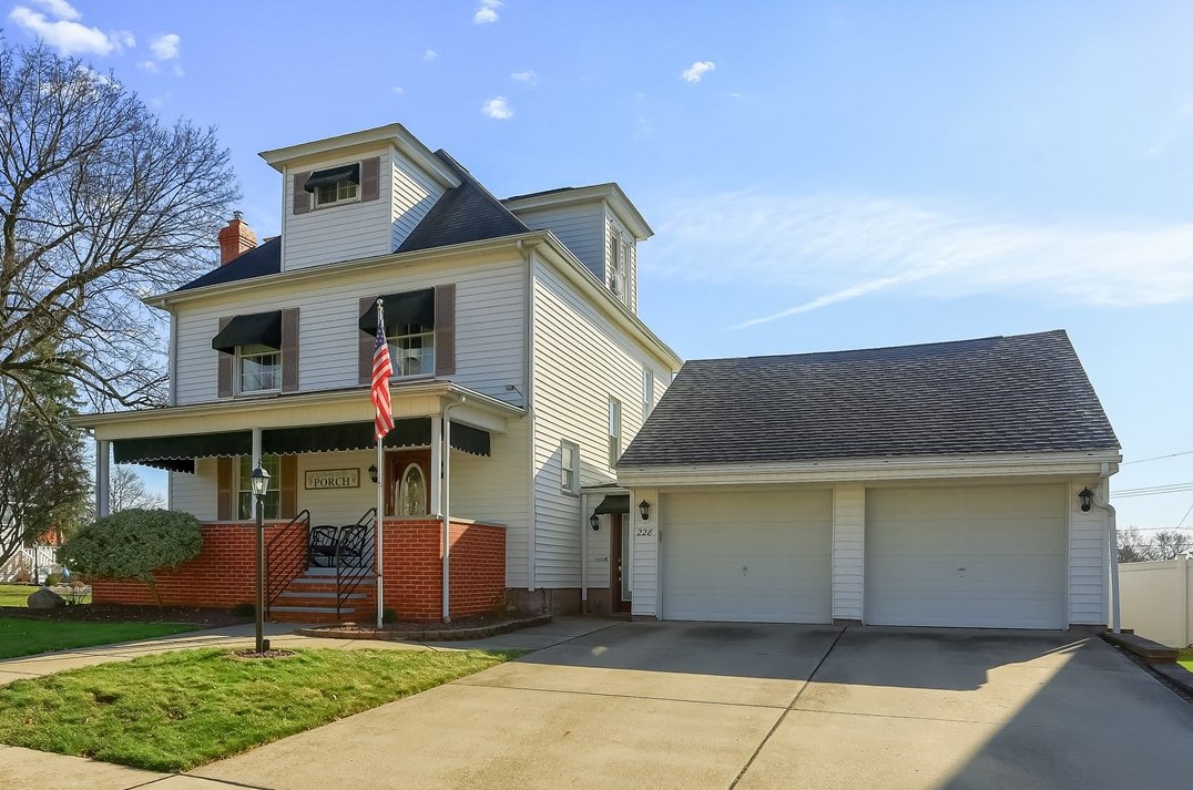 228 E Northview Ave, New Castle, PA 16105