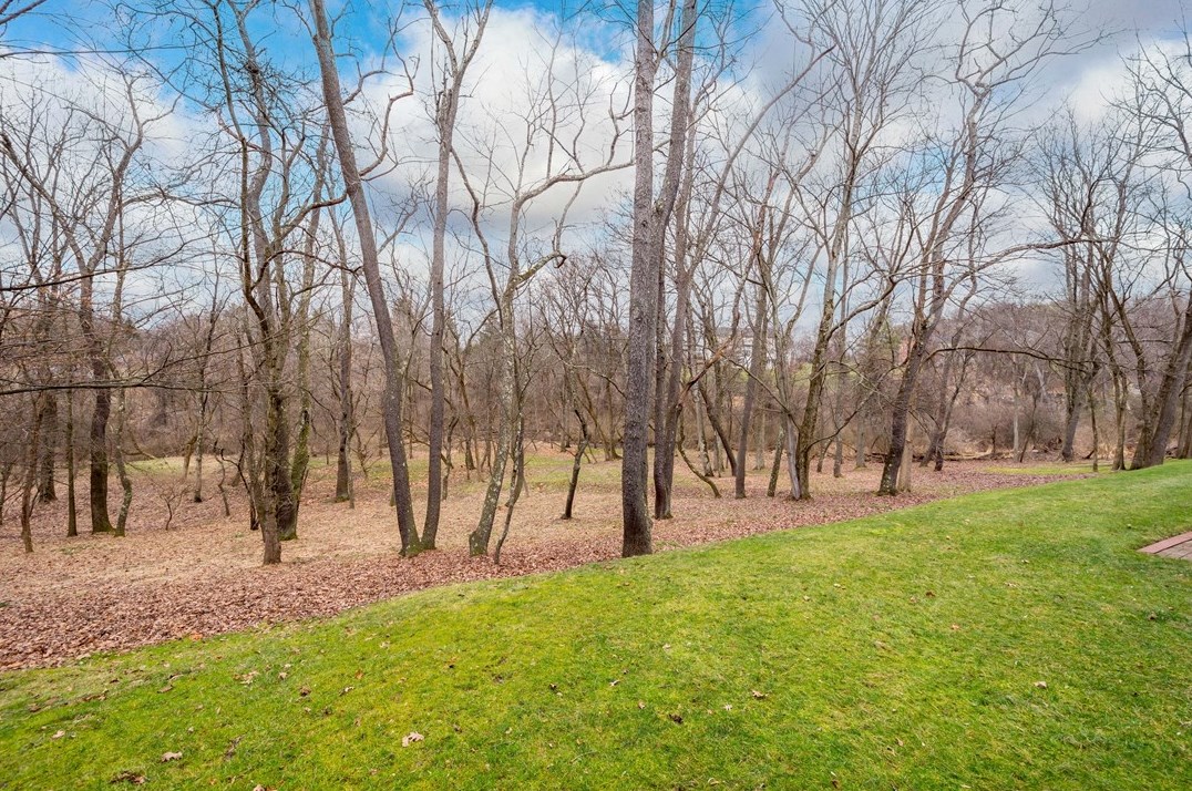 114 Sewickley Heights Dr, Sewickley, PA 15143
