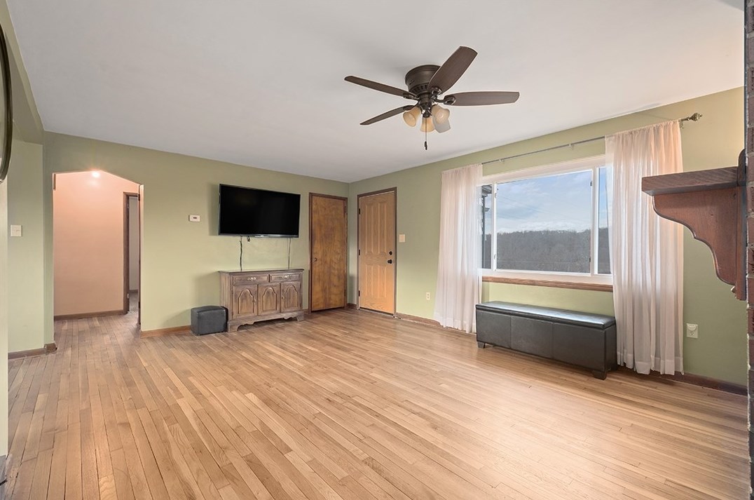 237 Lacock St, Washington PA  15301-2431 exterior