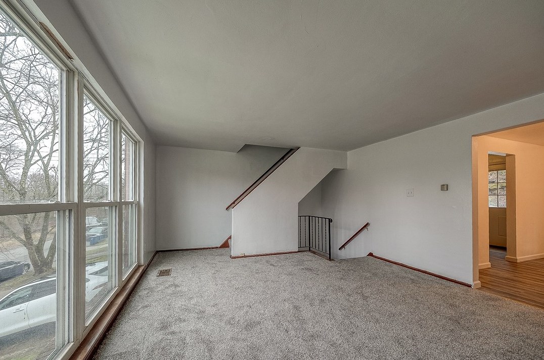 445-447 Idlewood Rd, Penn Hills, PA 15235