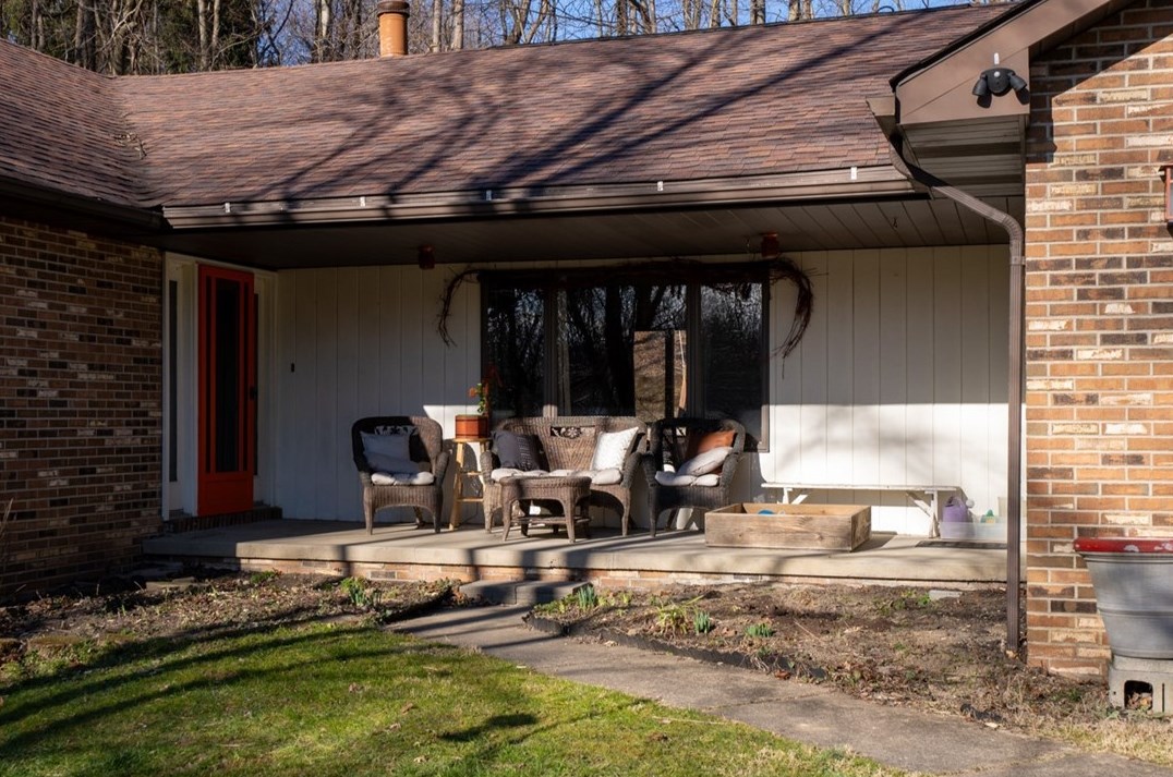 144 Wilson Rd, Clinton, PA 15026