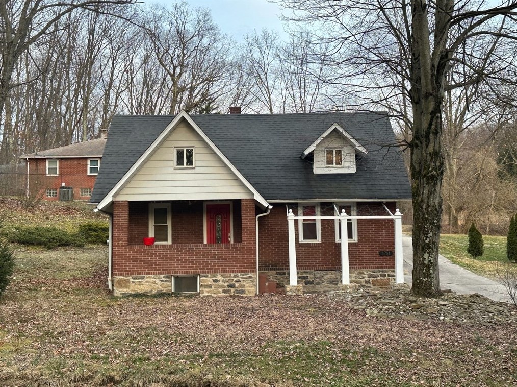 1761 Mt Pleasant Rd, Greensburg, PA 15601