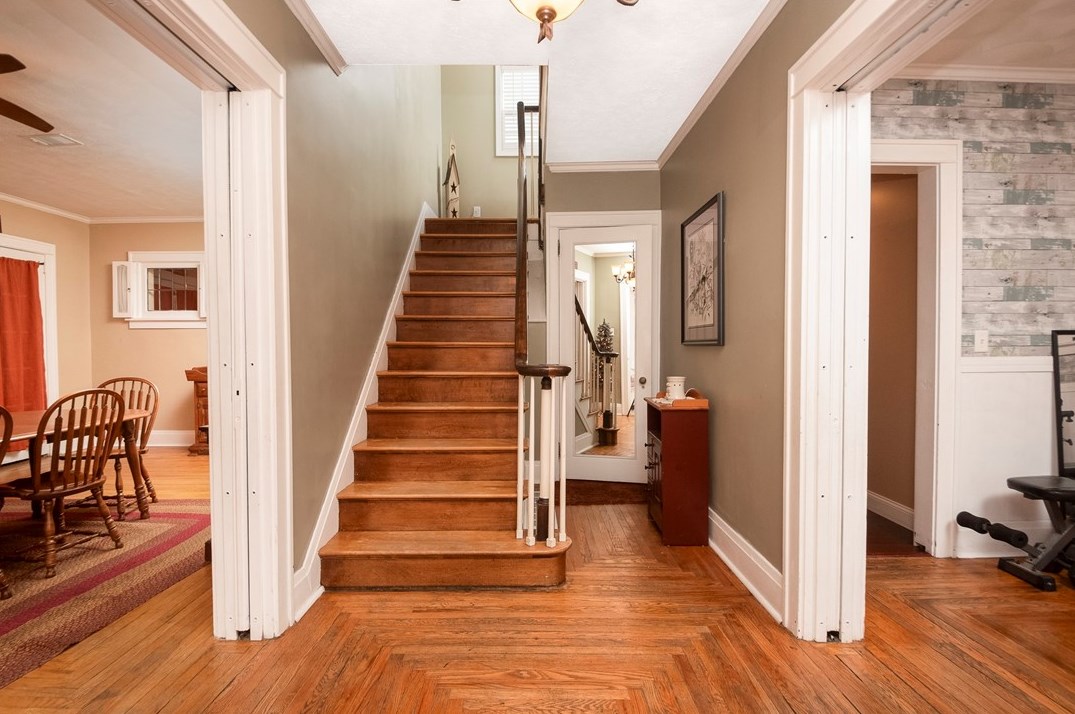 25 Morgantown St, Fairchance, PA 15436-1125