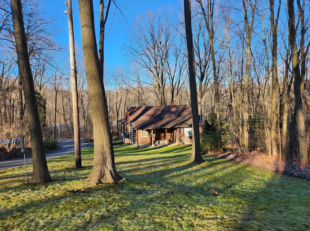 108 Pikes Corner, Beaver Falls, PA 15010