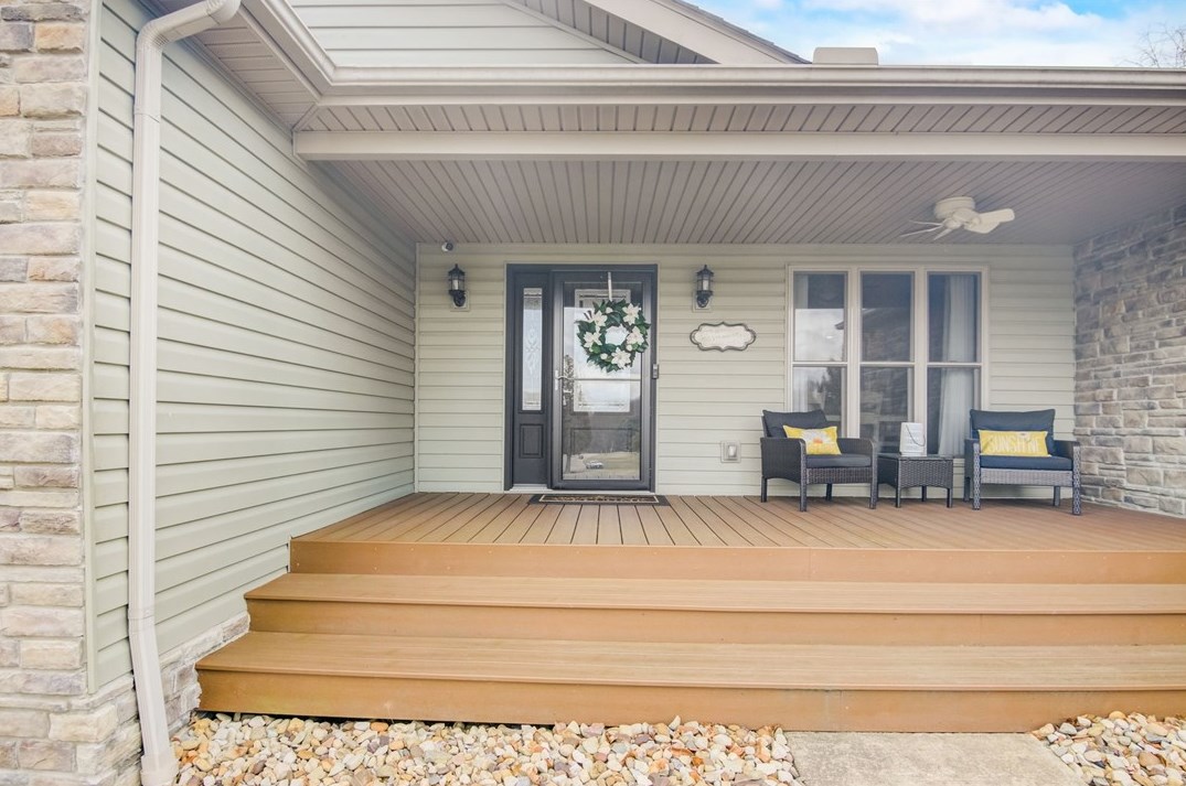 323 Blackhawk Rd, Beaver Falls PA  15010-1405 exterior