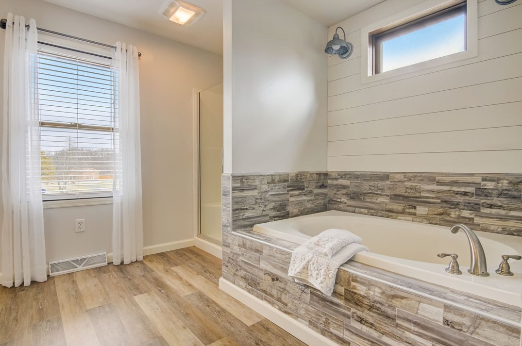 323 Blackhawk Rd, Beaver Falls PA  15010-1405 exterior