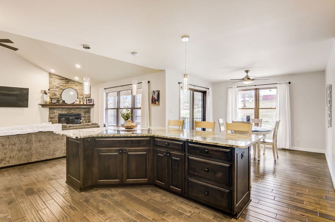 323 Blackhawk Rd, Beaver Falls PA  15010-1405 exterior