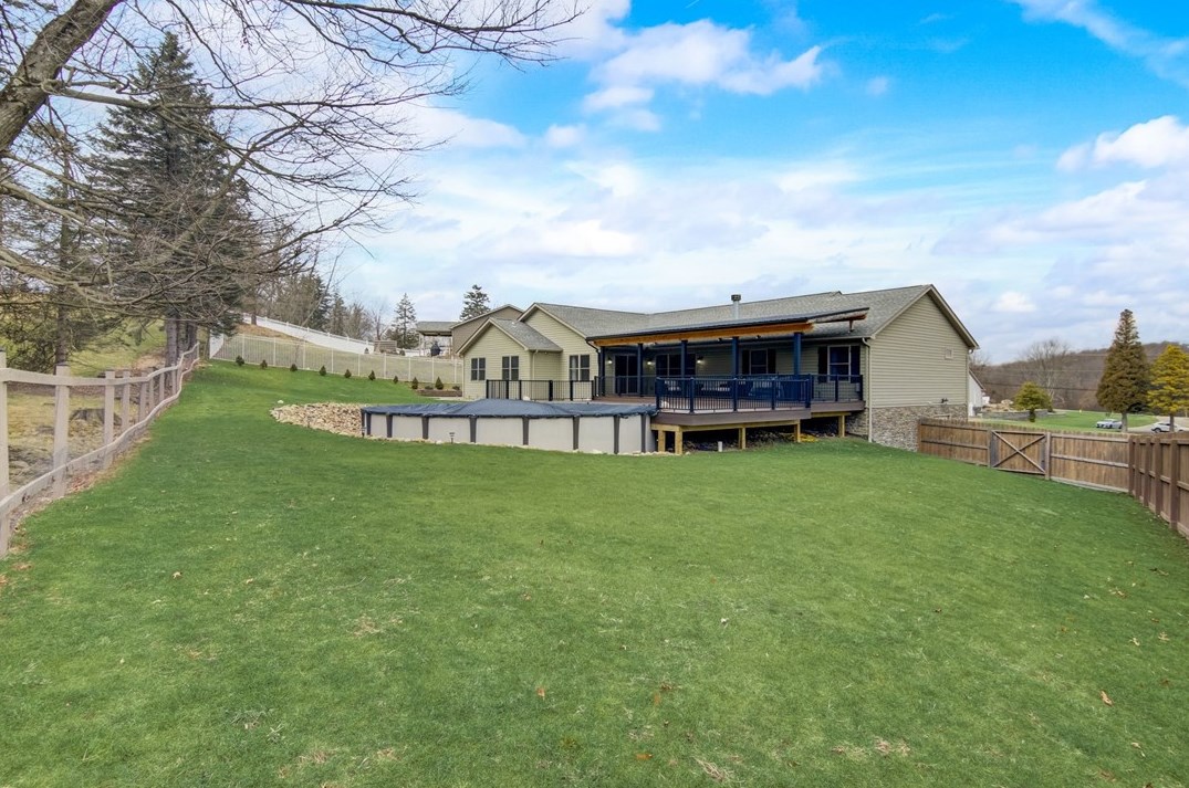 323 Blackhawk Rd, Beaver Falls PA  15010-1405 exterior